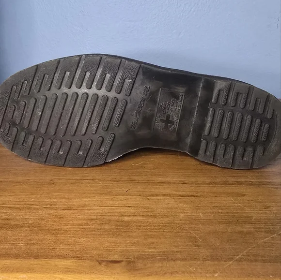 Day Of The Dead 1460 Dr.Martens Skull Pattern Boots - Picture 7 of 13